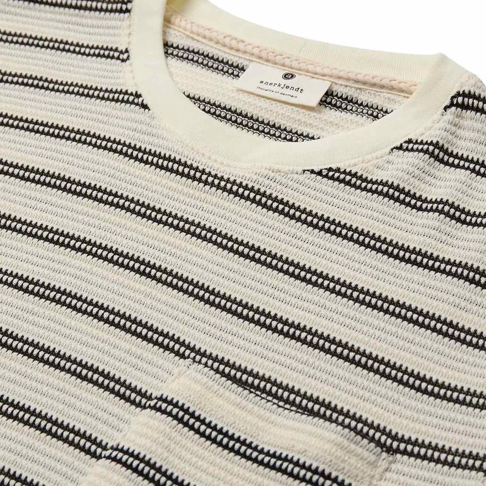 Akkikki Jacq Stripe Tee 9503 tofu - Image 3