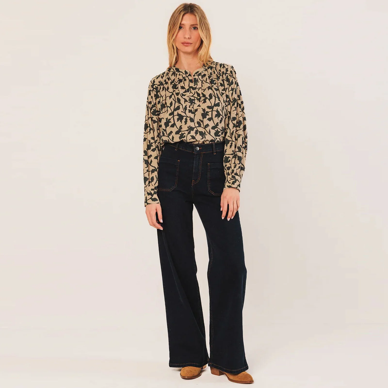Allover Print Blouse beige - Image 3