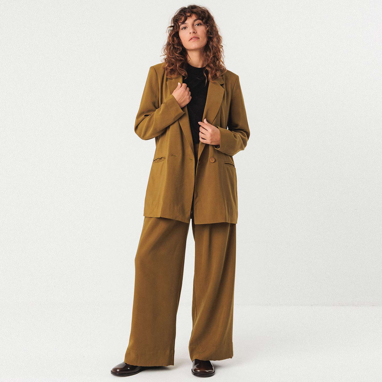 Atxa Jacket olive green - Image 3