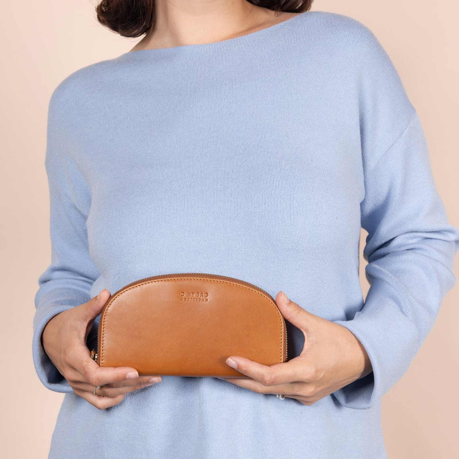 Blake Classic Leather Wallet cognac - Image 2