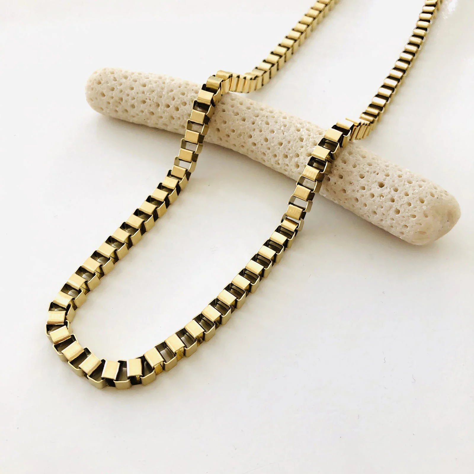 Boxchain Necklace gold - Image 2
