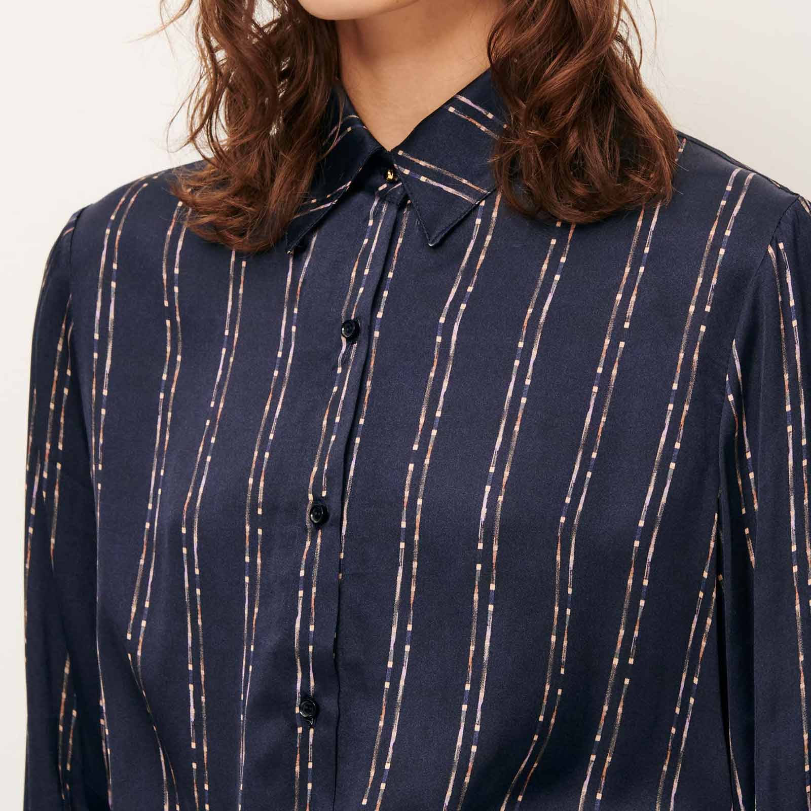 Britjet Blouse navy plumikat - Image 5