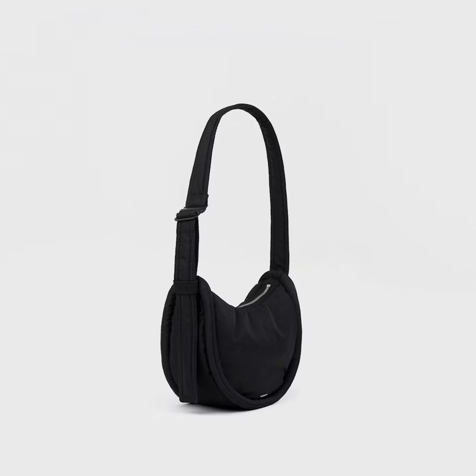 Curve Half Moon Bag Mini black - Image 4