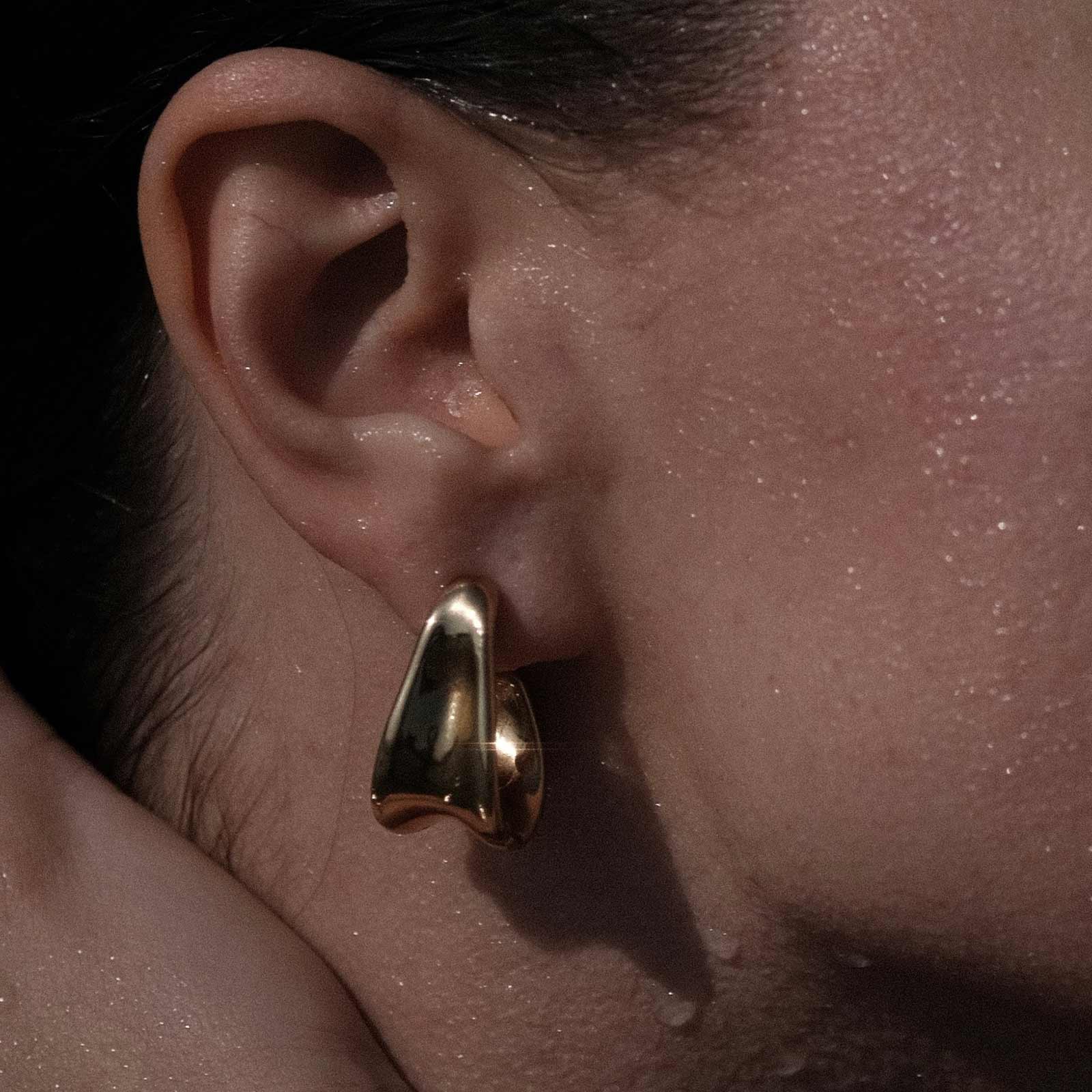 Dent Earrings gold - Image 4