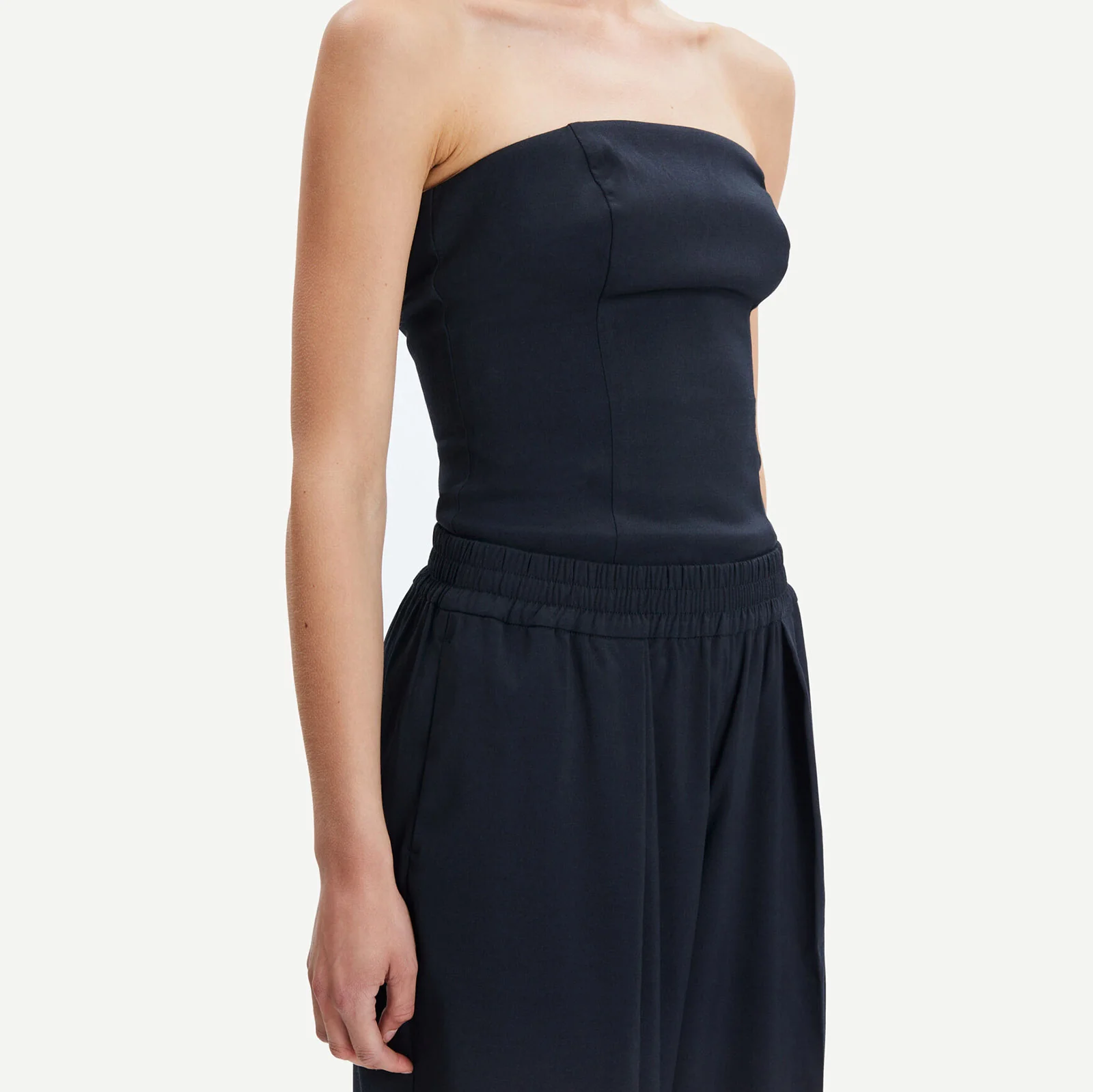 Elin Top 14635 caviar - Image 6