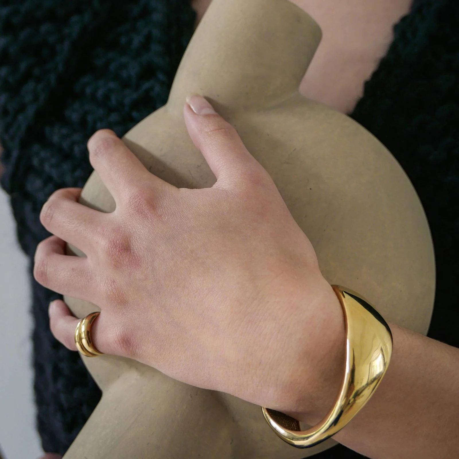Enfold Bracelet gold - Image 2