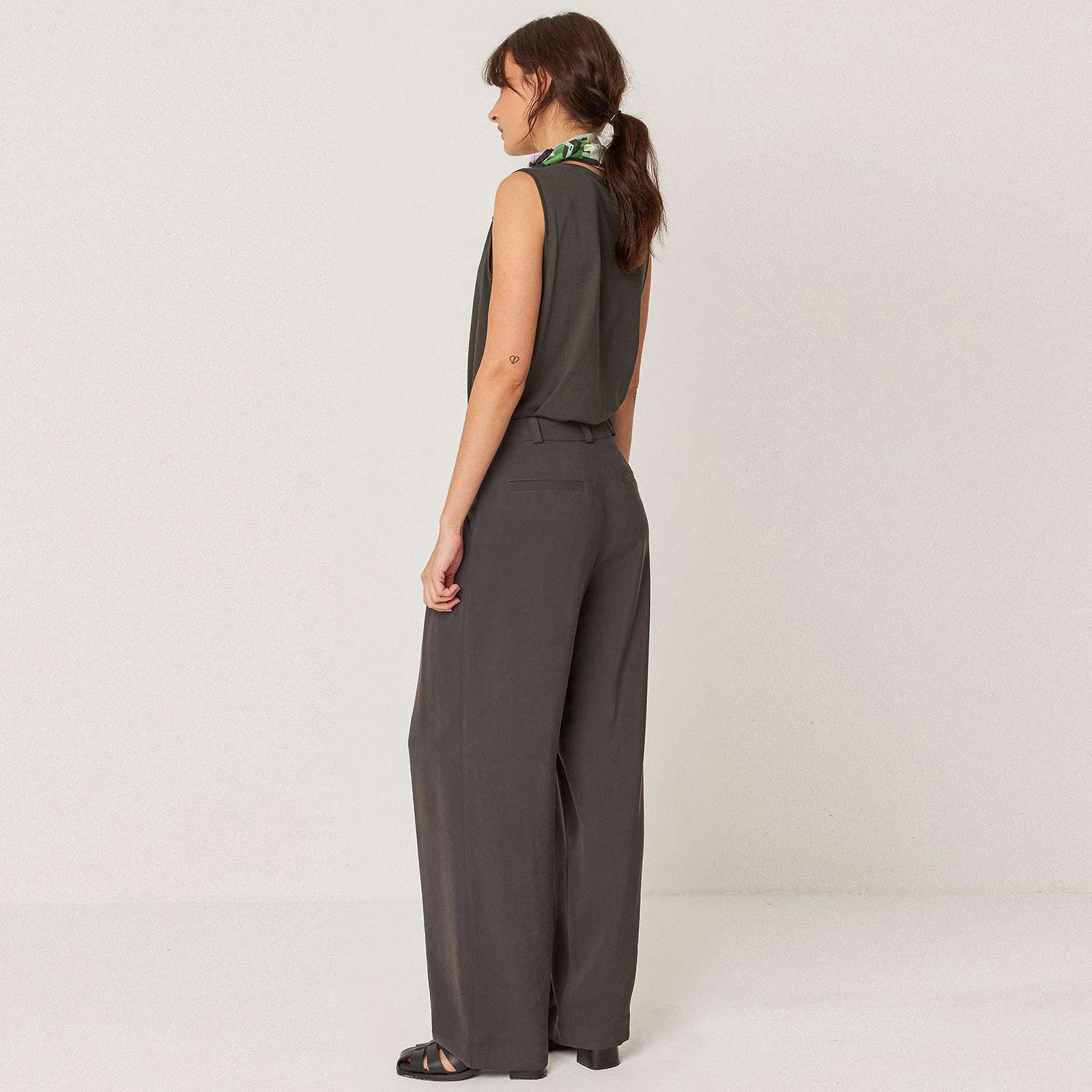 Haide Pants dark khaki - Image 2