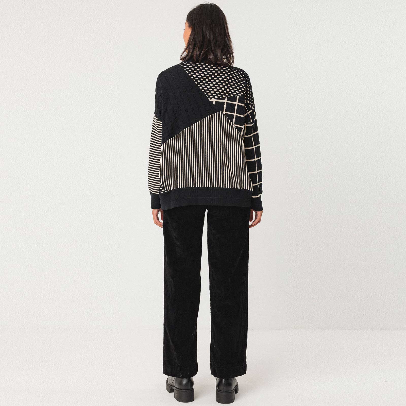 Ismene Sweater black - Image 2