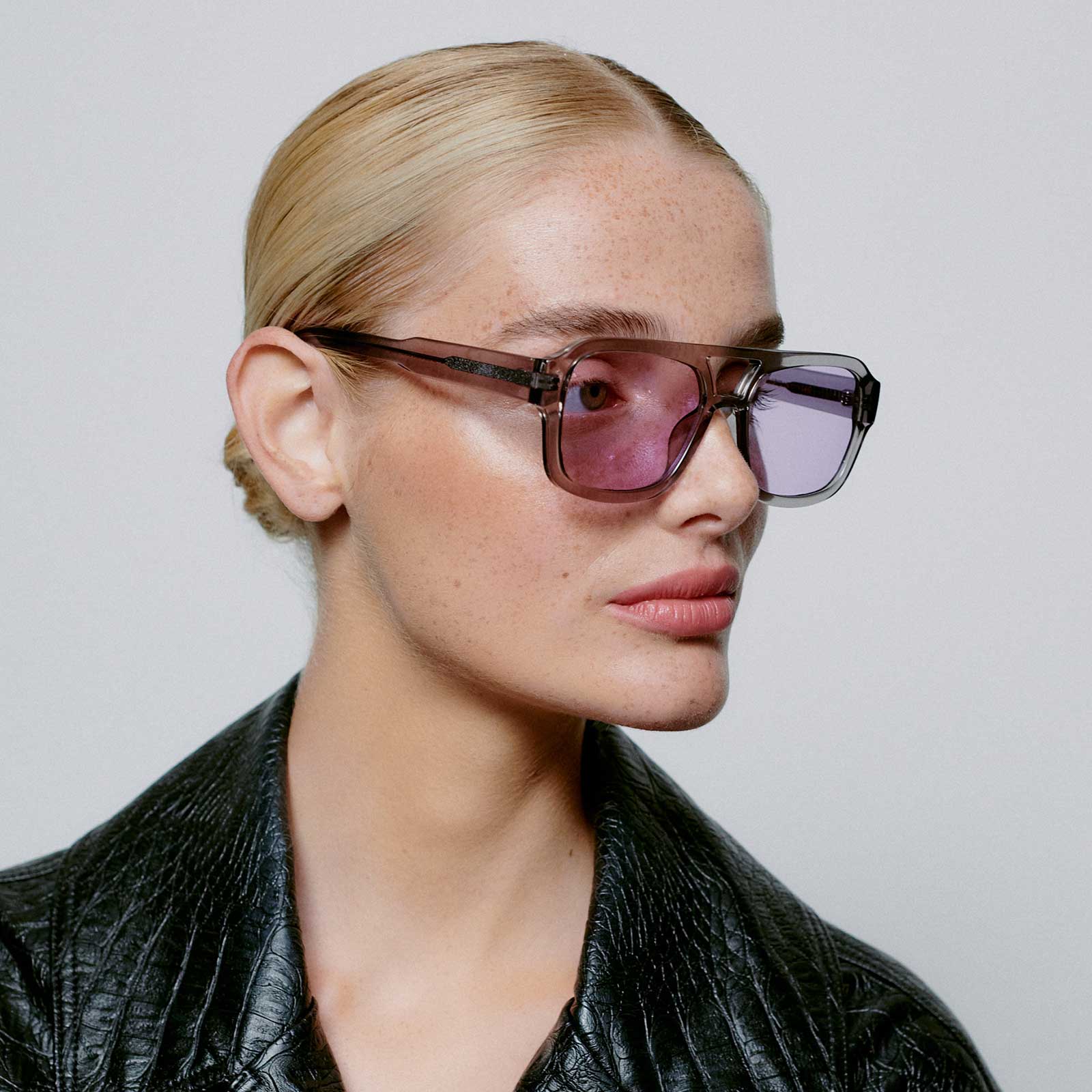 Kaya Sunglasses grey transparent - Image 4