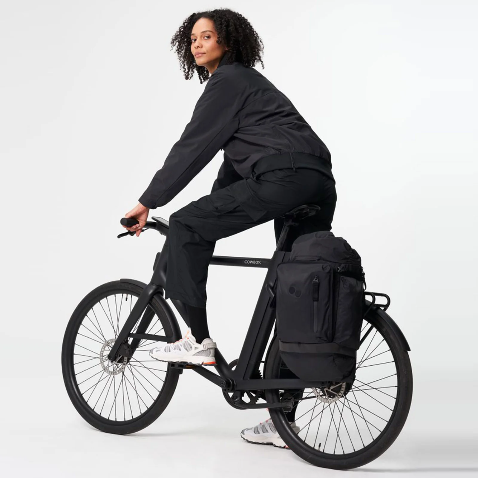 Komut Medium Bike Backpack pure black - Image 7