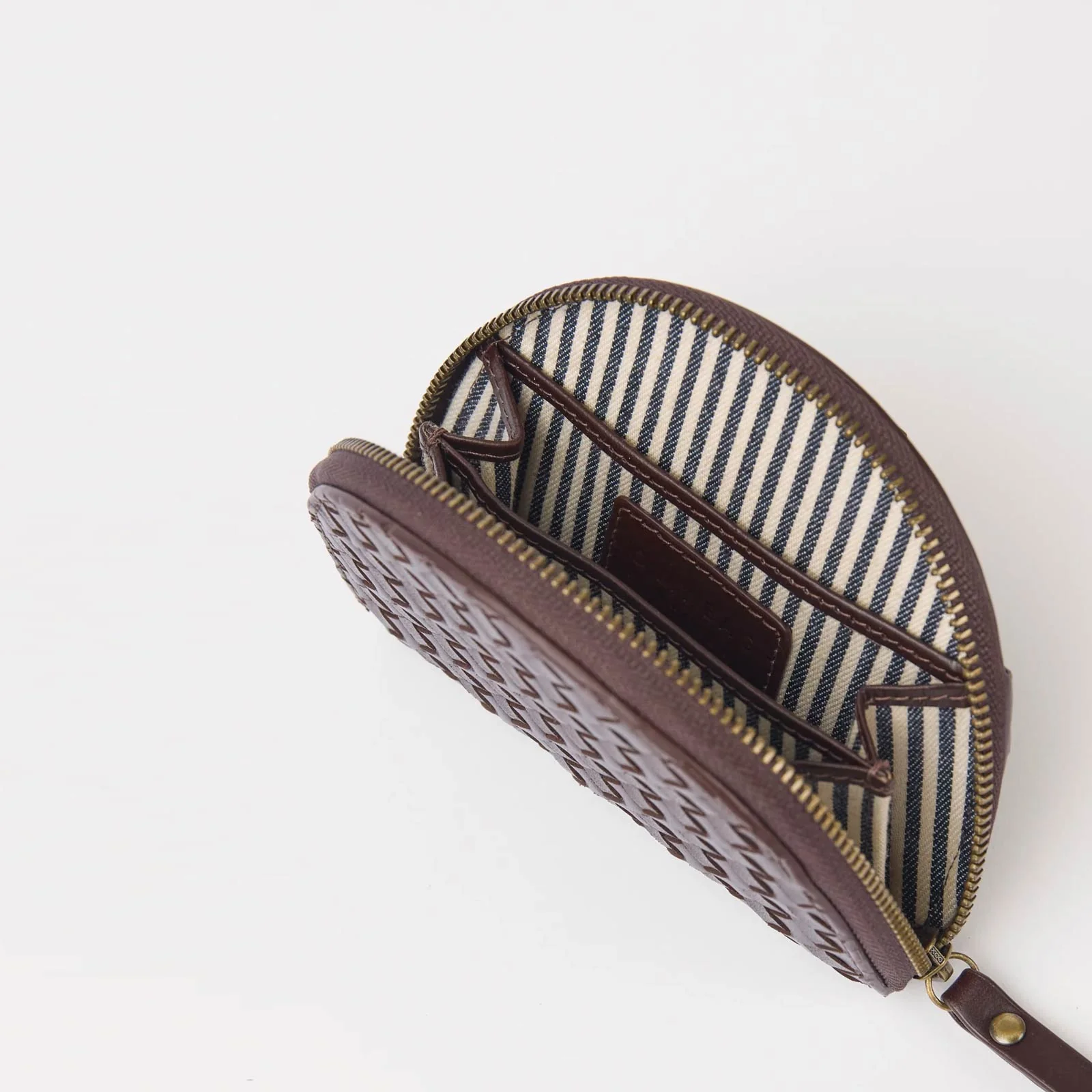 Laura Woven Leather Coin Purse chocolate - Image 3