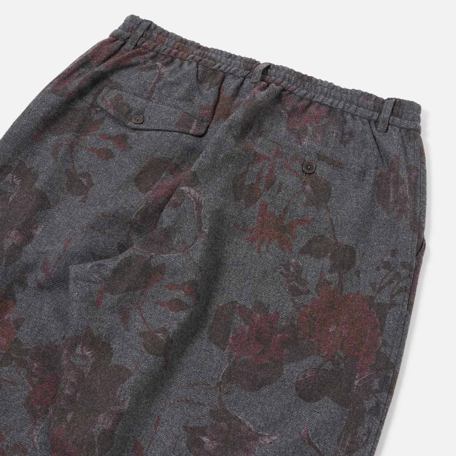 Pleated Track Pant Printed Flannel mid grey - Image 4
