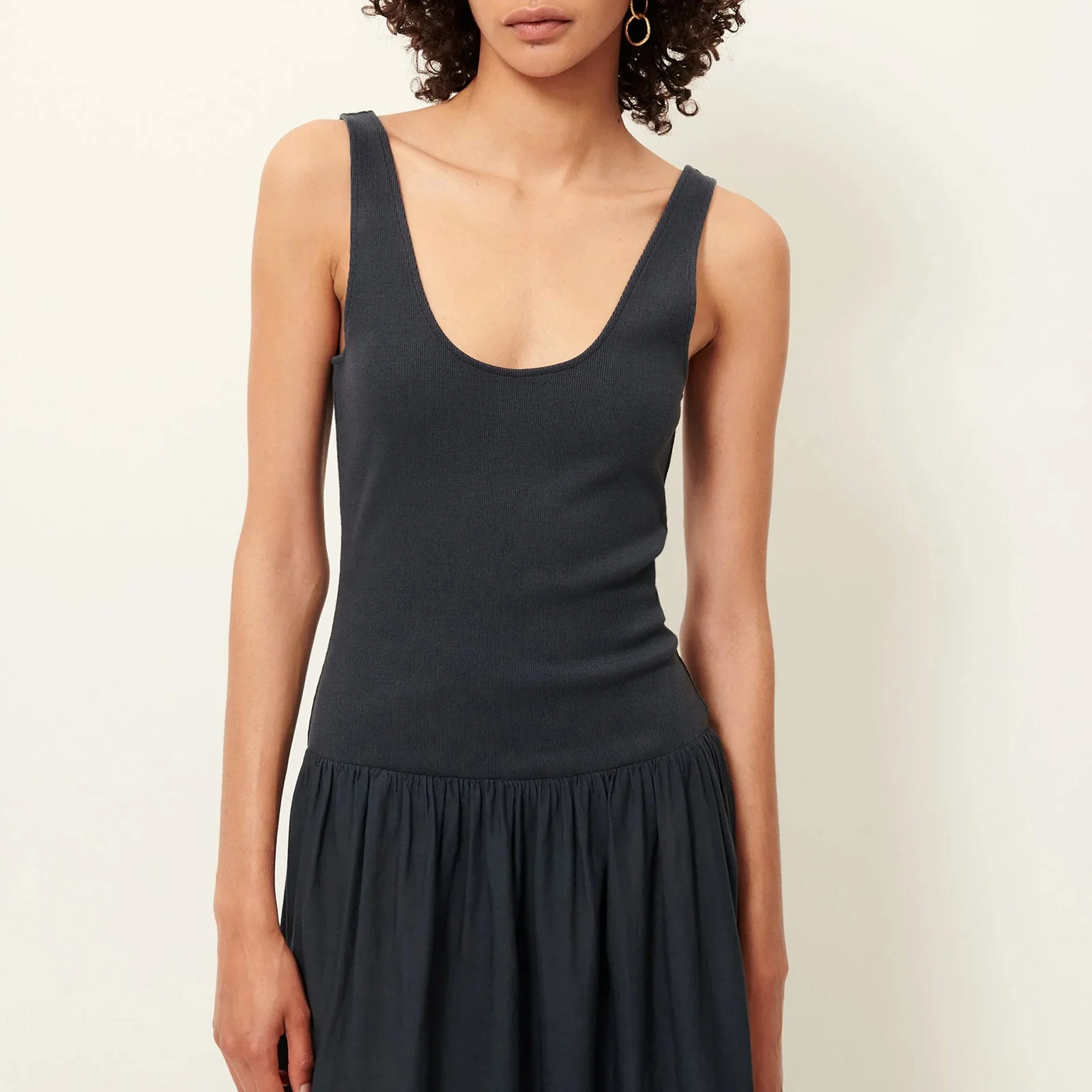 Solao Dress smoke green - Image 5