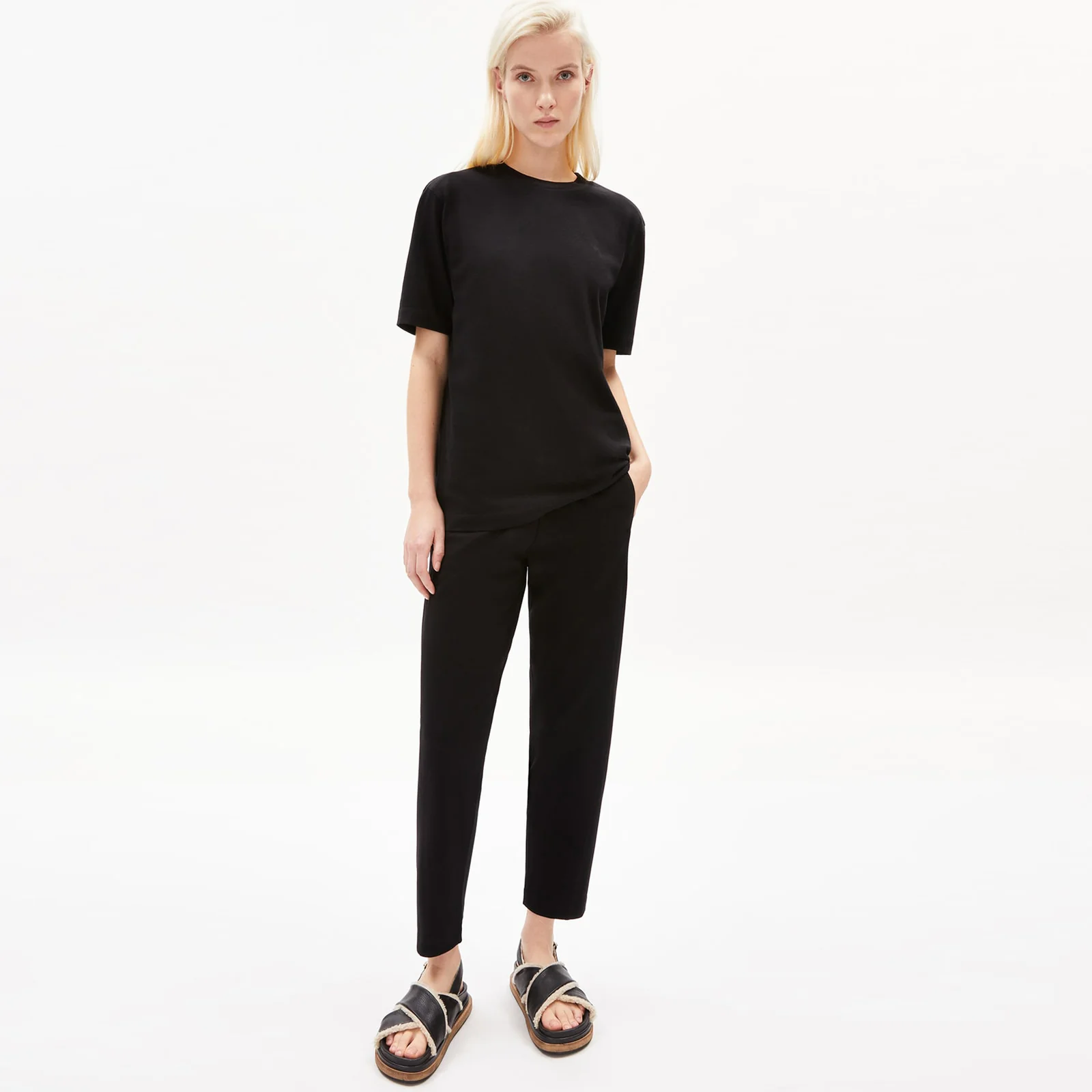 Tarjaa Tee black - Image 2