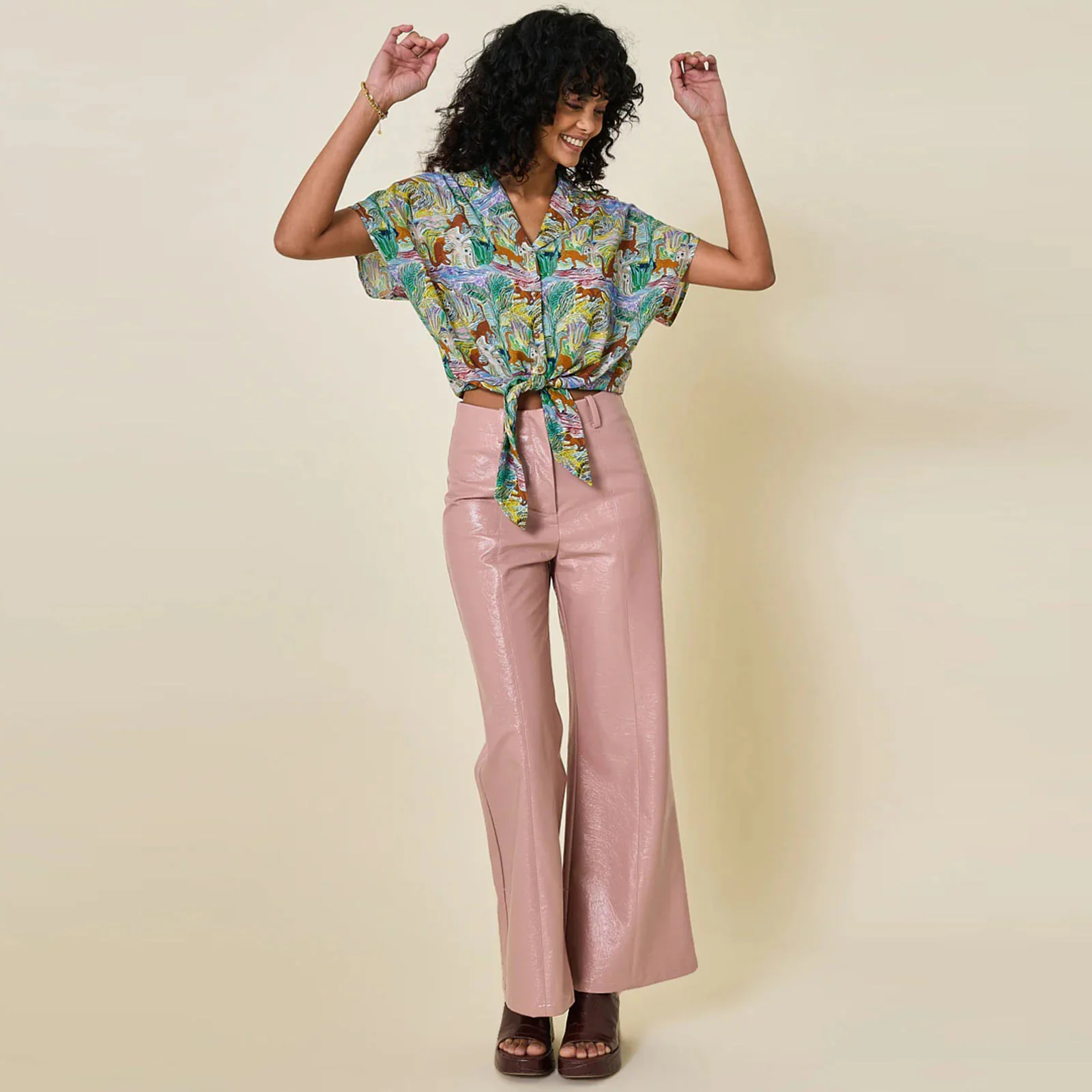 Wayne Blouse oustiti - Image 2