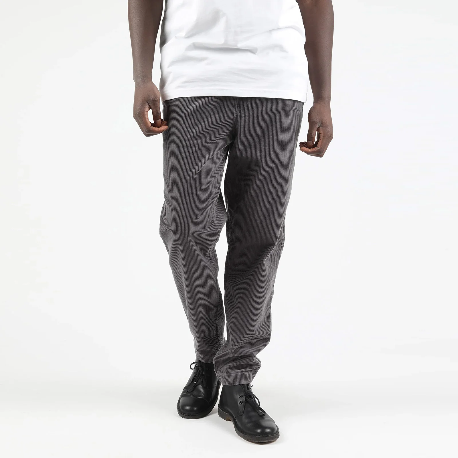 WeNeal Cord Pants charcoal